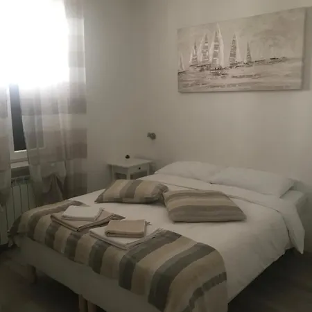 Julia トリエステ