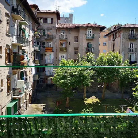 ゲストハウス Julia